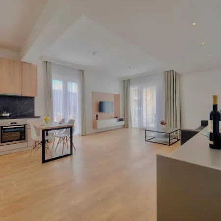 Horizon Two Bedroom Apartment With Sea View Jake Becici  Exterior photo