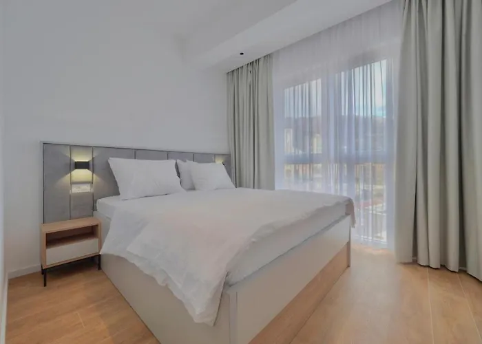 Horizon Two Bedroom Apartment With Sea View Jake