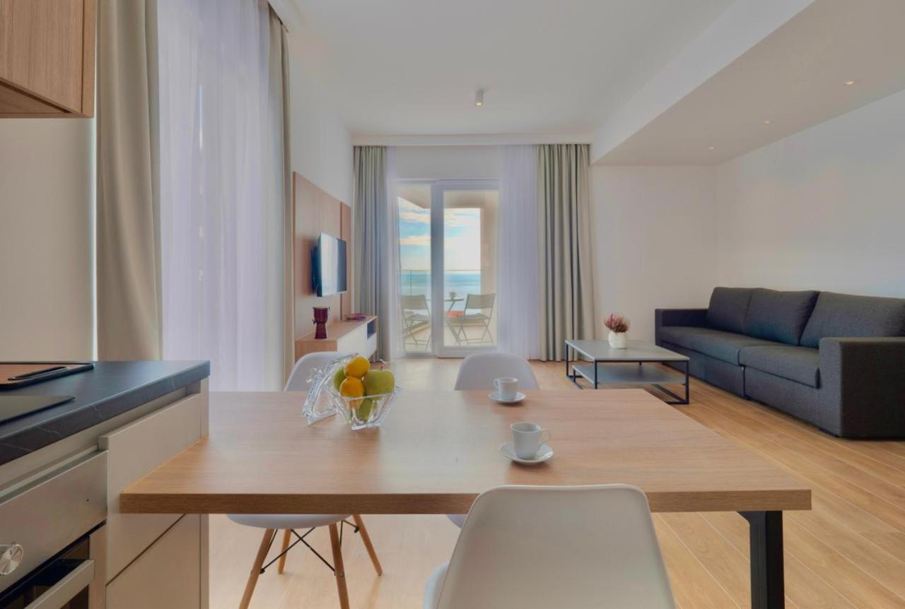 Horizon Two Bedroom With Sea View Jake